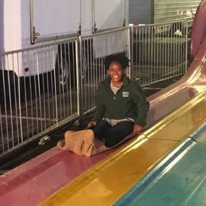 Meet your Posher, Renita